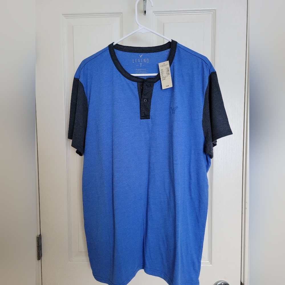 Lot of 6 men American Eagle t shirts logo size large Henley